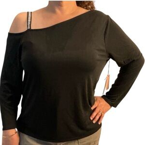 NWT Elegant with a touch of  bling top